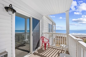 Property grounds - Ocean Pier Unit 303 Sleeps 6-2br/2ba-Full Kitchen-Pool-Direct Oceanfront Balcony (North Myrtle Beach)