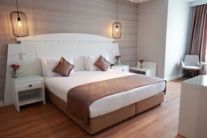 Habitació doble estàndard | Escriptori i wifi gratuïta 