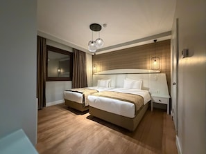 Economy Twin Room | Desk, free WiFi - Golden Park Hotel (İstanbul)