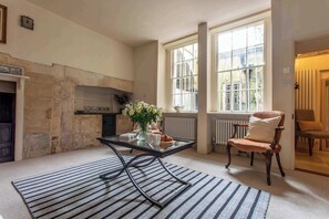 Interior - Historic Grandeur on Camden Crescent (Bath)