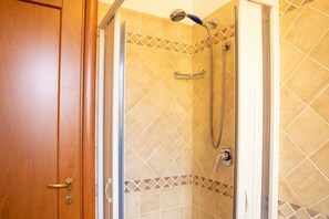 Regadera y bidet 