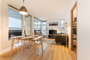 Dining - Pipon - Cocon 4pax | Central | Balcony | Mountain view (Chamonix-Mont-Blanc)