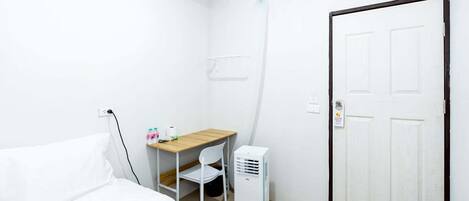 Studio | WiFi (free)