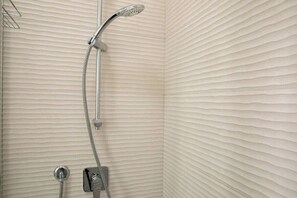 Shower, bidet - Apartments The Three Moons-New Moon (Alghero)
