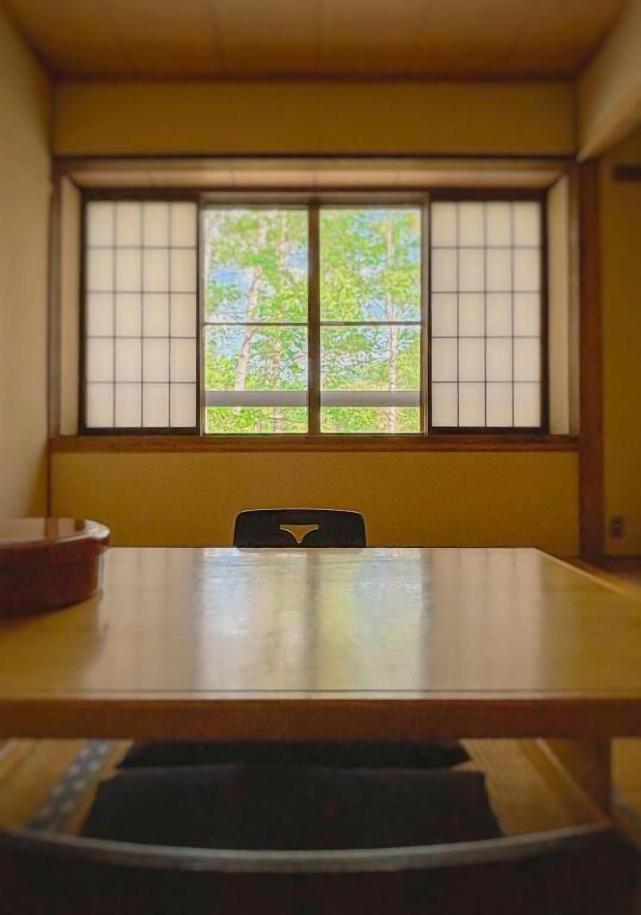 Double Room, Mountain View | Dining