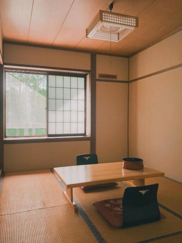 Dining - Onsen Lodge Watari (Matsumoto)