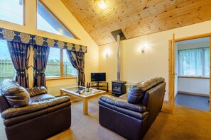 Living area - Muirloch Spa Plus (Pet) (Fowlis)