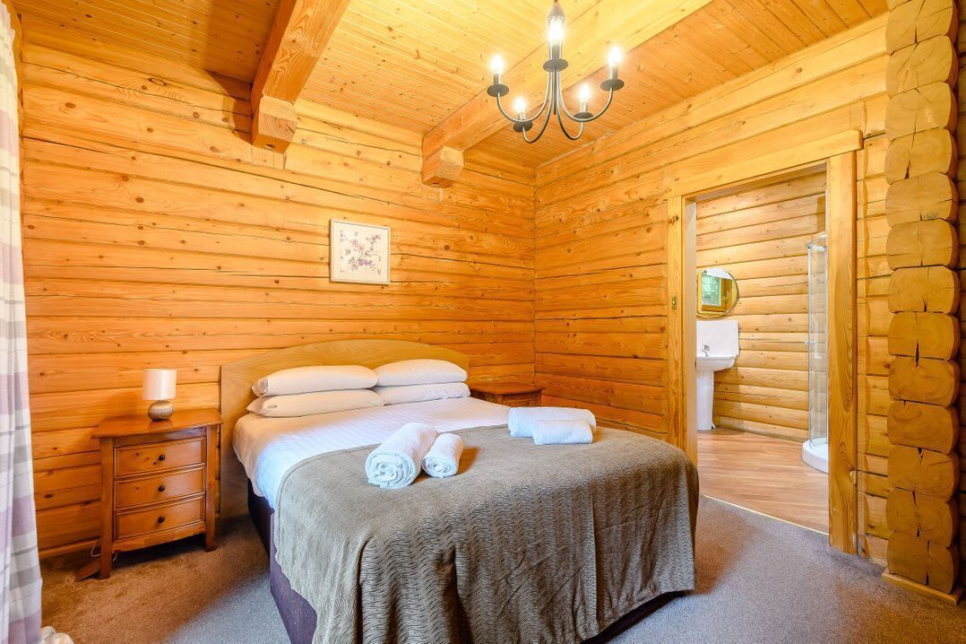5 bedrooms