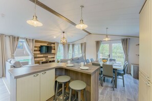 Dining - Brayford Lodge (Pet), Louth (Louth)