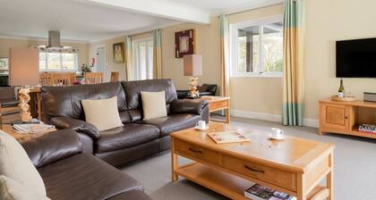 The Allensford (Pet), Hexham