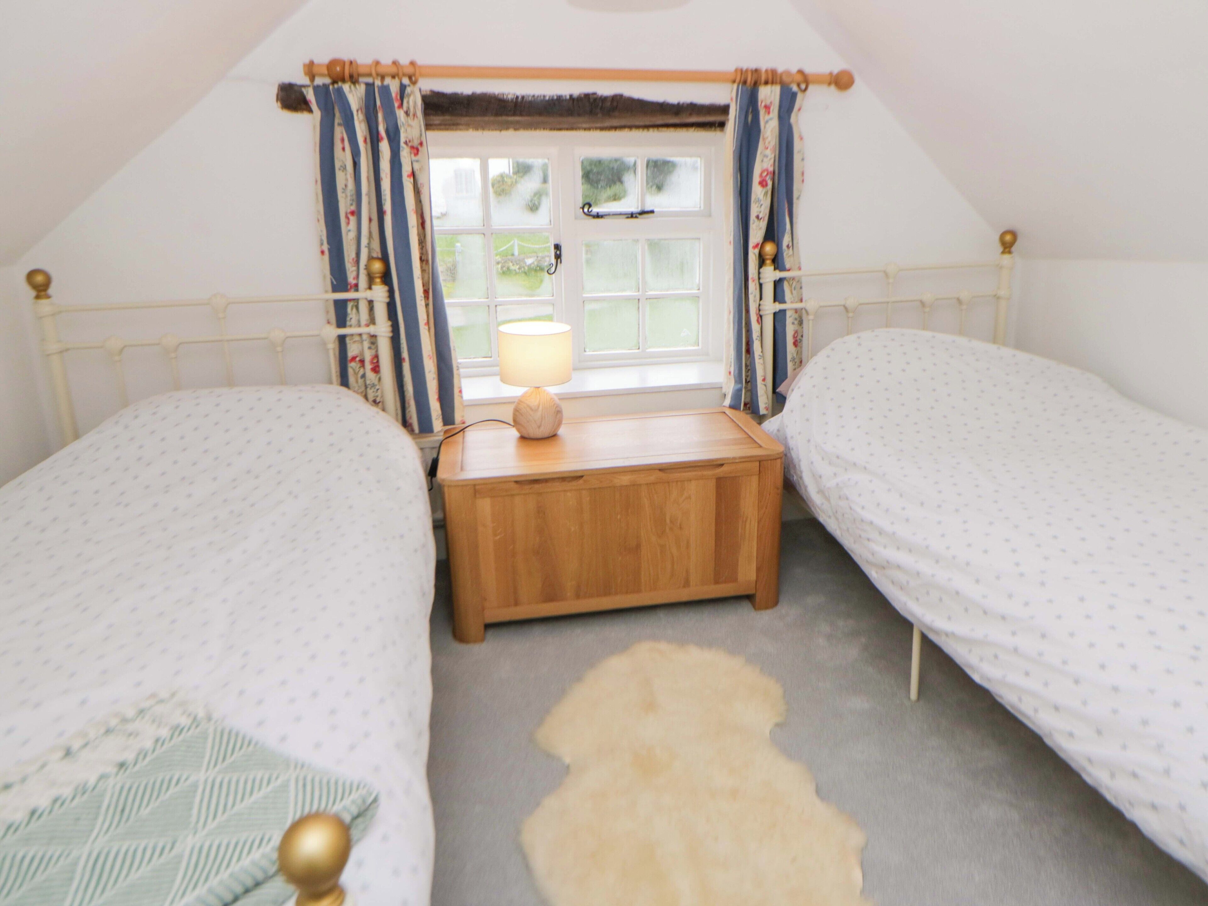 3 bedrooms, individually decorated, individually furnished, free WiFi