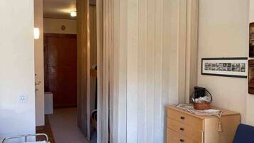 1 chambre, bureau, Wi-Fi gratuit, draps fournis