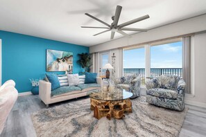 Apartment, Accessible | 3 bedrooms, Internet - Beachfront Island Condo With Balcony Pool Grill (South Padre Island)