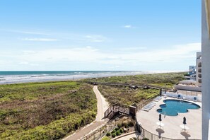 Apartment, Accessible | 3 bedrooms, Internet - Beachfront Island Condo With Balcony Pool Grill (South Padre Island)