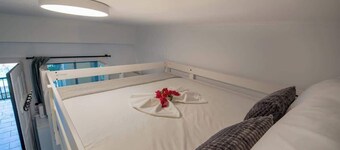 Fenia s Nest - Charming Sea Escape in Gaios Paxos