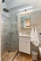 Apartment | 1 bedroom, Internet