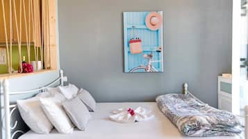 ์ํํธ | 1 ๊ฐ์ ์นจ์ค