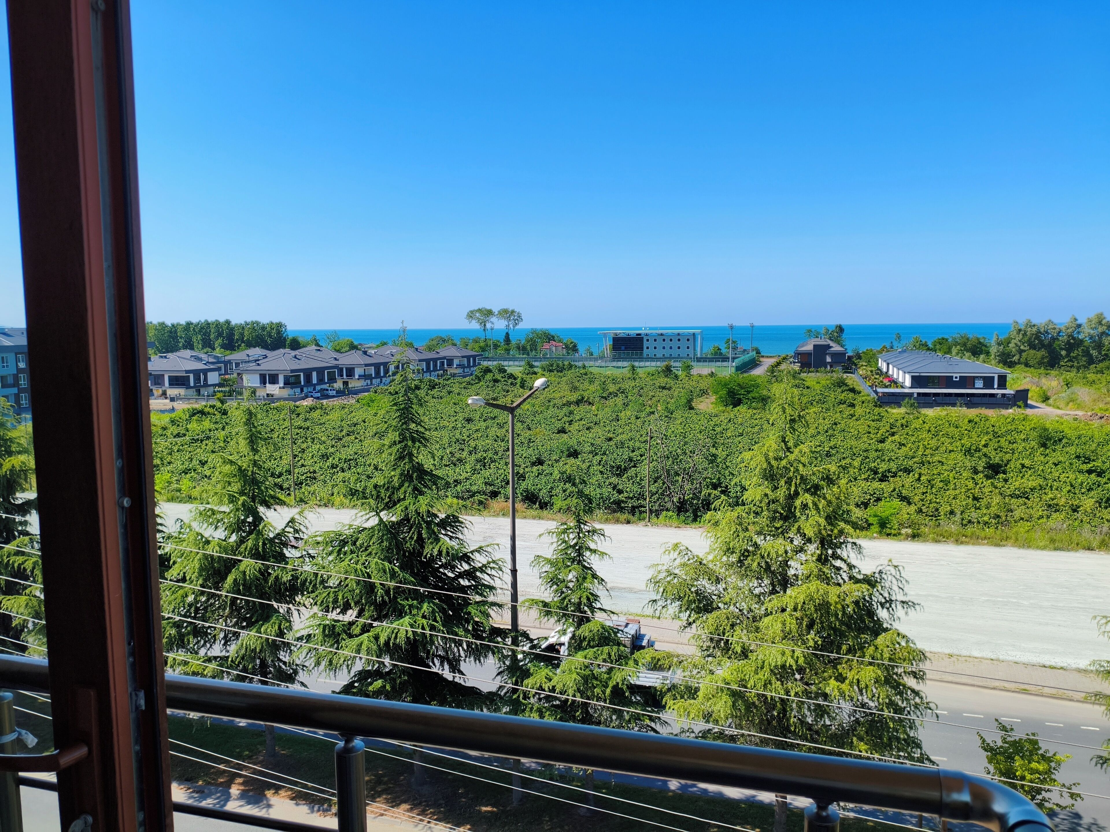 Eenvoudig appartement, uitzicht op zee | Interieur