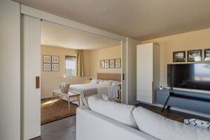4 bedrooms, iron/ironing board, WiFi, bed sheets - Altamira Luxury Villa with pool in Noto (Noto)