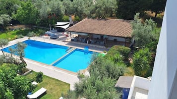 Außenpool (je nach Saison geöffnet)