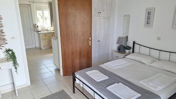 Standard Double Room | Free WiFi