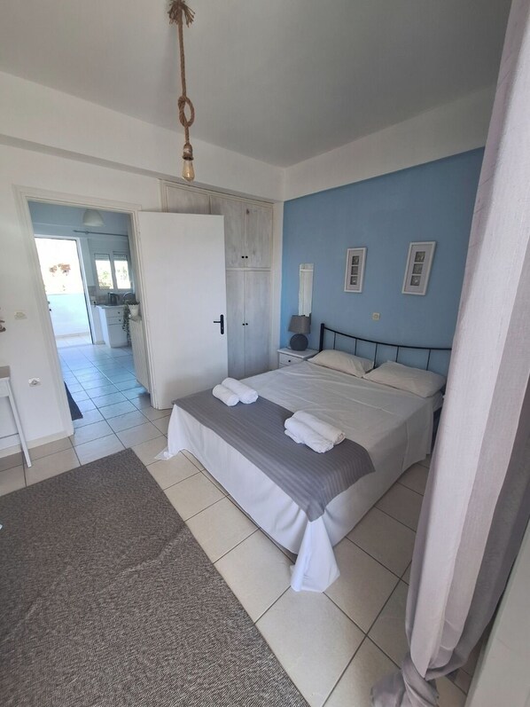 Free WiFi, bed sheets - Horizon studio apartments (Lefkada)