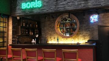 Bar (en la propiedad)