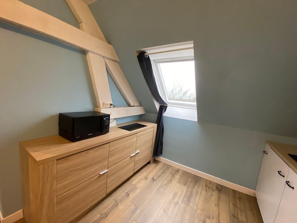 Apartment | Private kitchen - Normandy Couple Getaway With Garden (Saint-Sauveur-Villages)