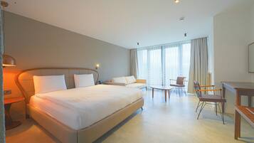 Deluxe Double Room, Balcony, Mountain View | Minibar, soundproofing, iron/ironing board, free WiFi