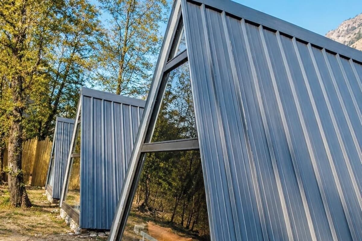Classic Cabin, 1 Queen Bed | WiFi (free), bed sheets