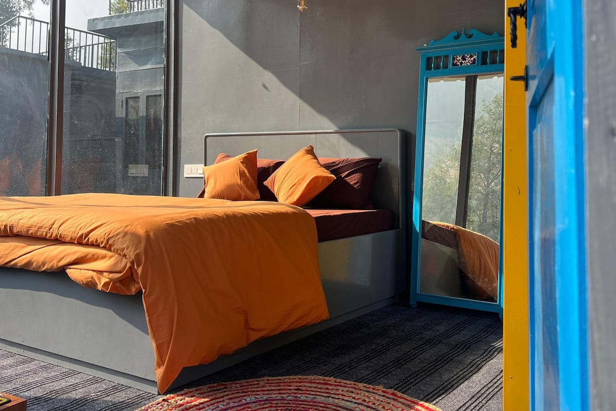 Deluxe Cabin, Mountain View | Free WiFi, bed sheets