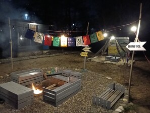 Property grounds - The Soul Stop by evaddo (Aut)