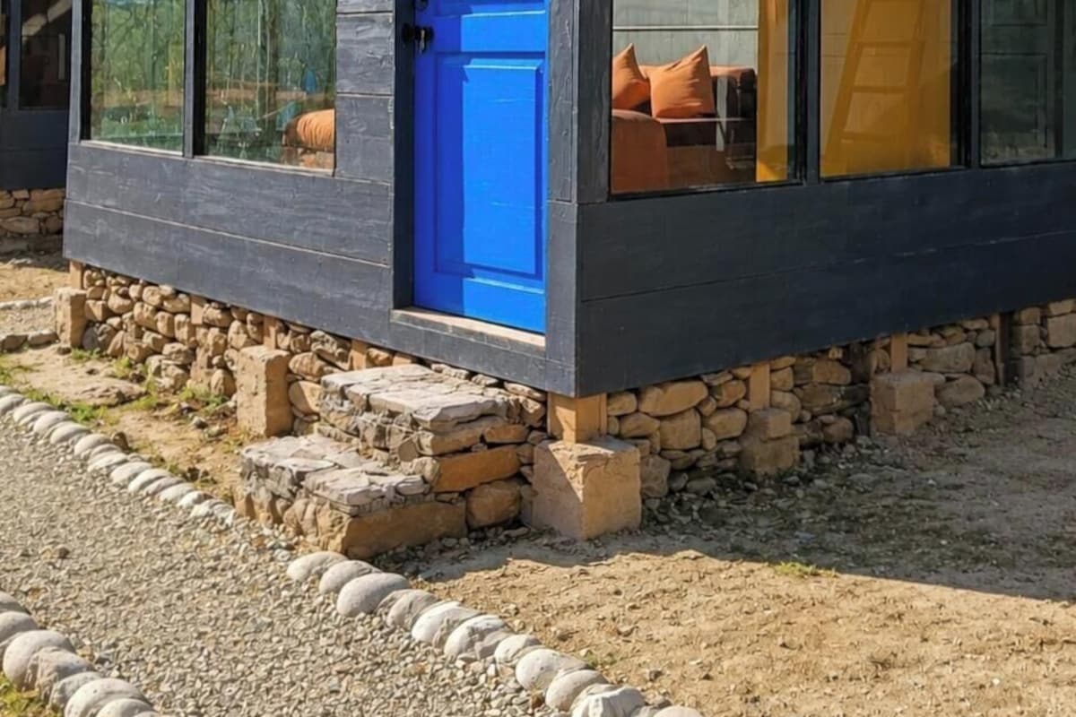 Deluxe Cabin, Mountain View | WiFi (free), bed sheets