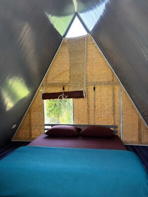 Classic Cabin, 1 Queen Bed | Free WiFi, bed sheets - The Soul Stop by evaddo (Aut)
