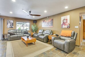 Interior - Private Outdoor Oasis! Chandler Home, 5 Mi to Dtwn (Chandler)