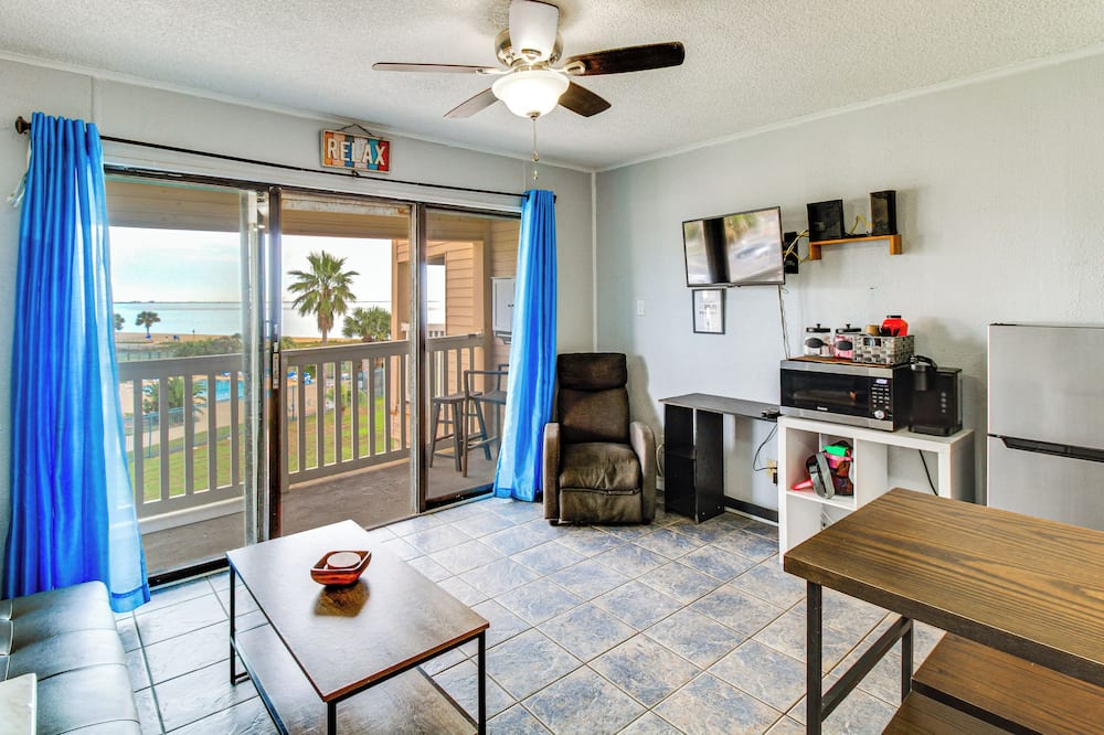 Steps to North Beach: Gem w/ Ocean-view Balcony!