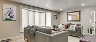 3 Blocks to Lambeau Field! Bright Home w/ Yard