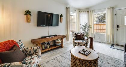 Family Home w/ Game Room, 1 Mi to Lake Cascade!