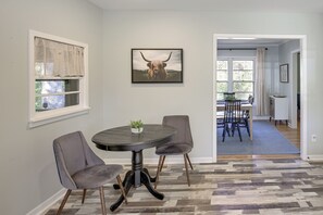 Nhà (2 Bedrooms) | Nội thất