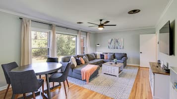 House (2 Bedrooms) | Front of property