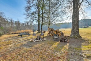 Apartment (0 Bedroom) | Interior - Hike, Swim & Fish On-site: Blue Ridge Mtn Getaway (Thurmond)