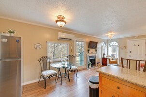 Apartment (0 Bedroom) | Interior