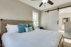 Interior - 4 Mi to NAS Pensacola! Family Getaway w/ Pool (Pensacola)