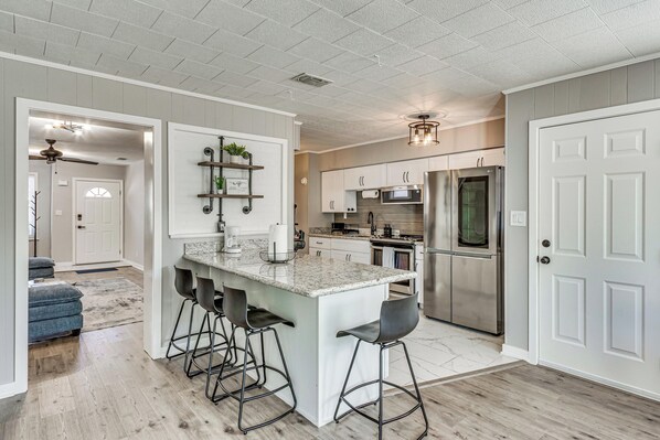 Interior - 4 Mi to NAS Pensacola! Family Getaway w/ Pool (Pensacola)