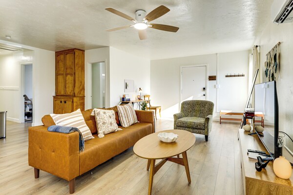 Clear Lake Living! Pet-friendly Gem W/ Fenced Yard - Lakeport, CA