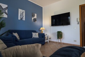 Living area - VillaThomas, 50 meters from the sea! (Solfarelli)