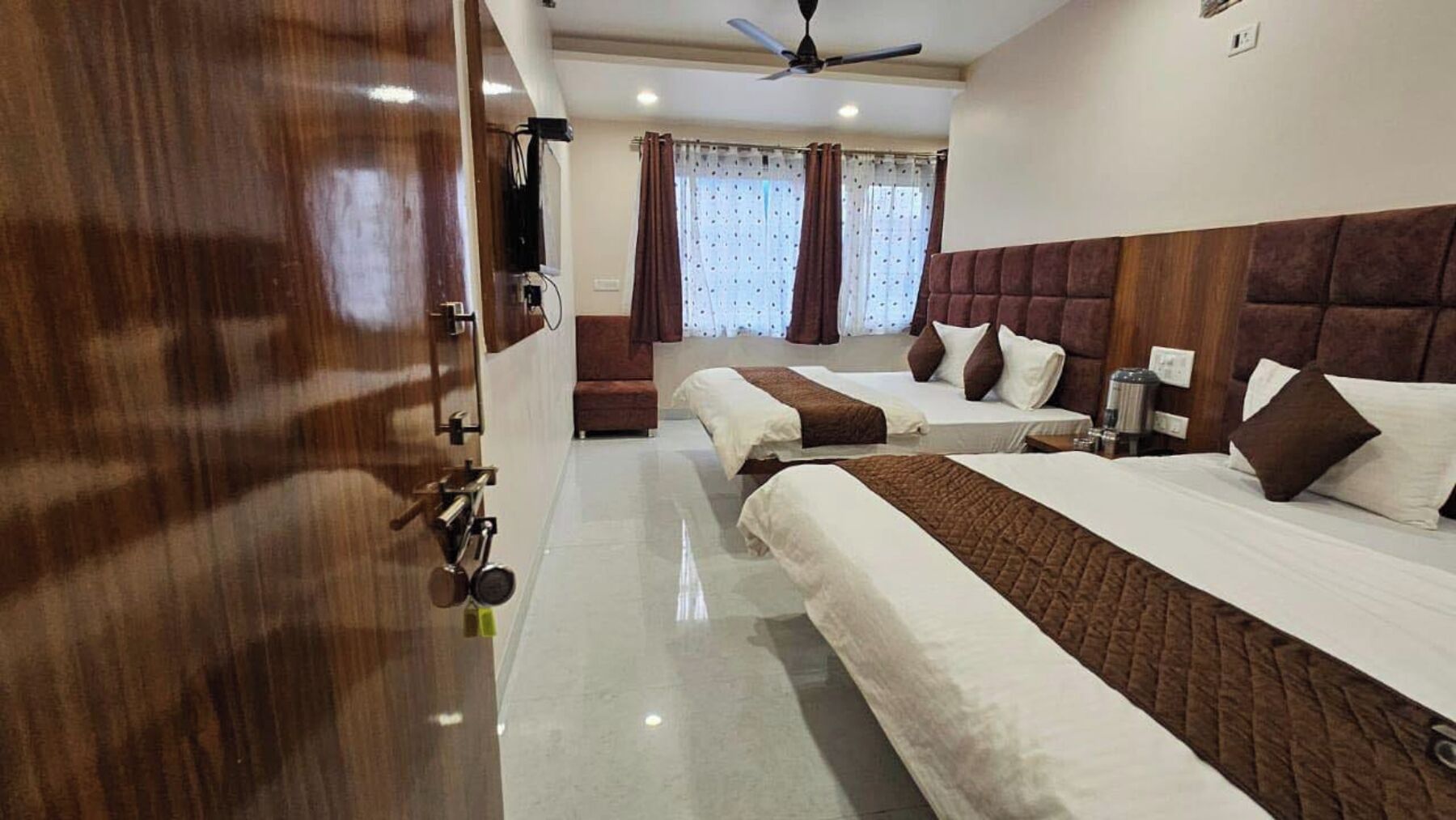 Superior Quadruple Room | Free WiFi