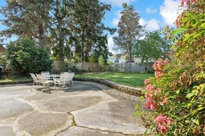 House (6 Bedrooms) | Interior - 6 Mi to Downtown Seattle: Family Home w/ Yard (Seattle)