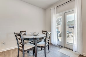 Apartment (3 Bedrooms) | Interior - Near Atl! Spacious Townhome w/ Patio & WFH Setup (Douglasville)