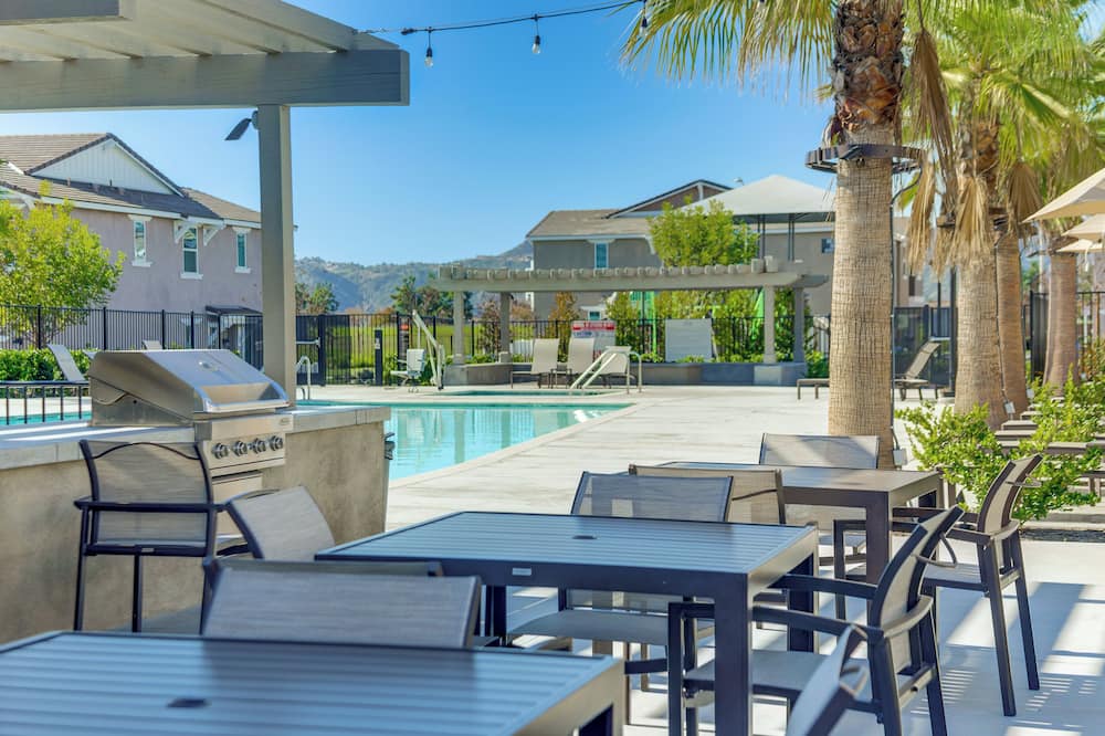 Family Getaway w/ Pool, 8 Mi to Lake Elsinore!